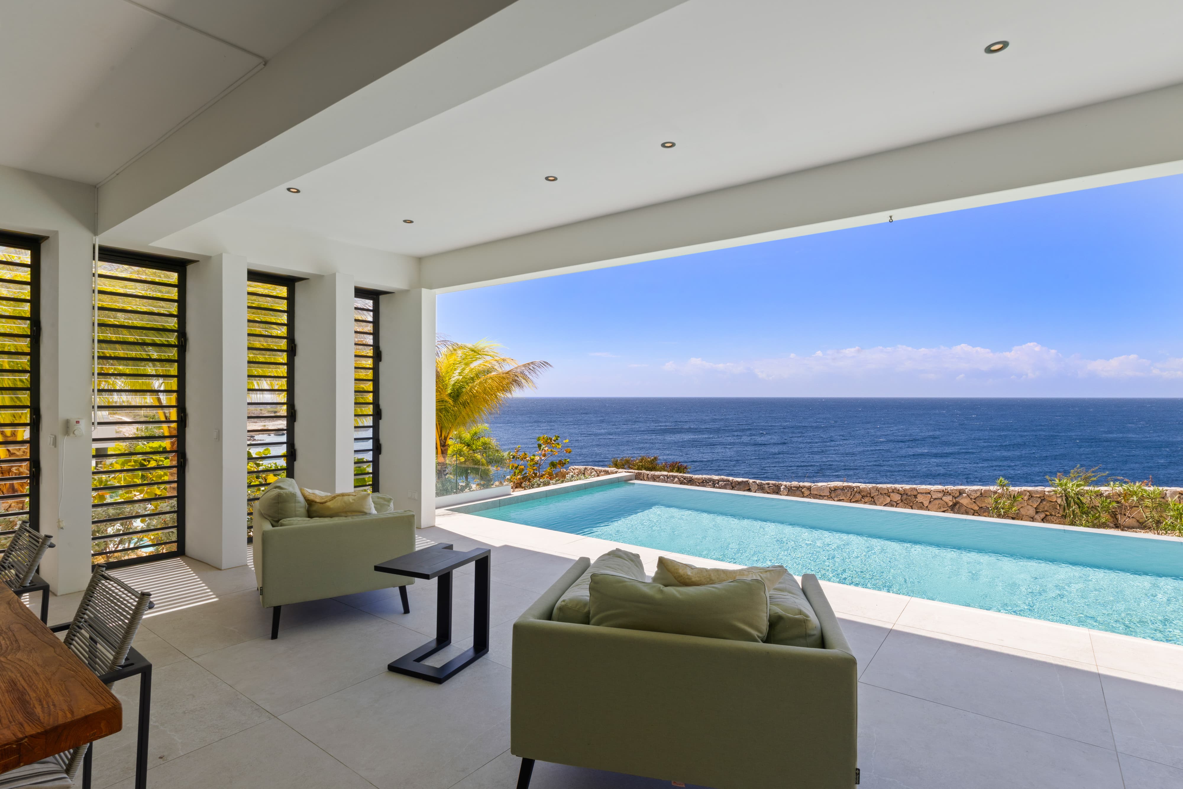 ocean view from swimmingpool