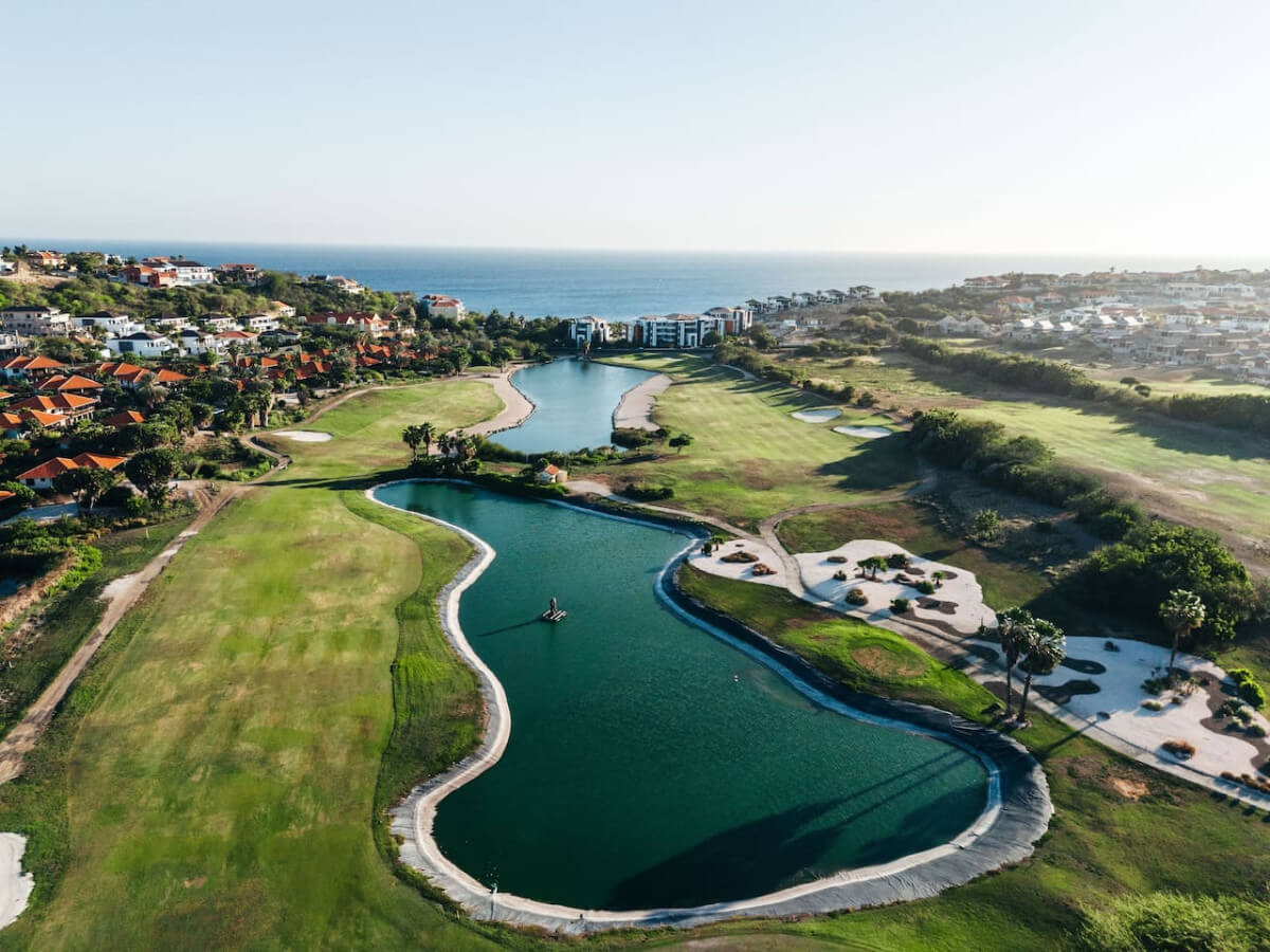 Holland House - Blue Bay - on a cliff with a phenomenal sea view